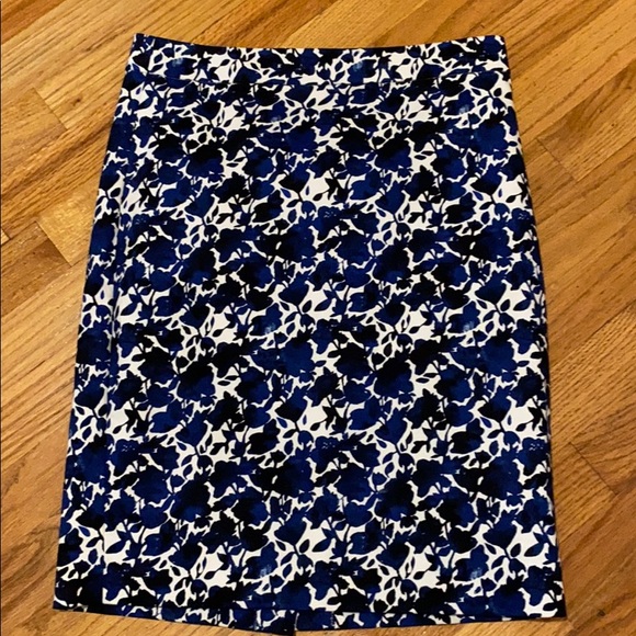 NWT 00 Jcrew printed pencil skirt - Picture 2 of 6